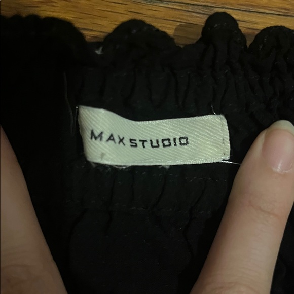 Black Dress with flower pattern - Picture 3 of 3